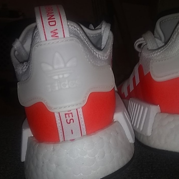 ADIDAS 👑👌 - Picture 2 of 4